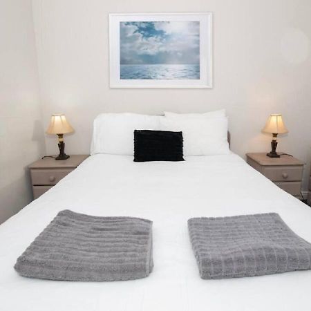 Cormorant - Beautiful 2 Bed Apartment With Sea Views Old Town Scarborough Esterno foto